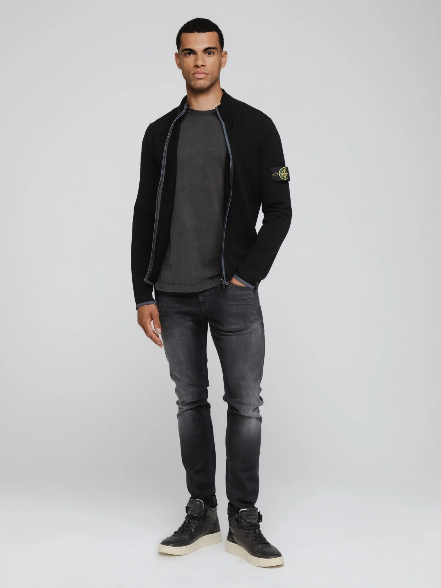 Кардиган чоловічий Stone Island High-Neck Zipped Cardigan