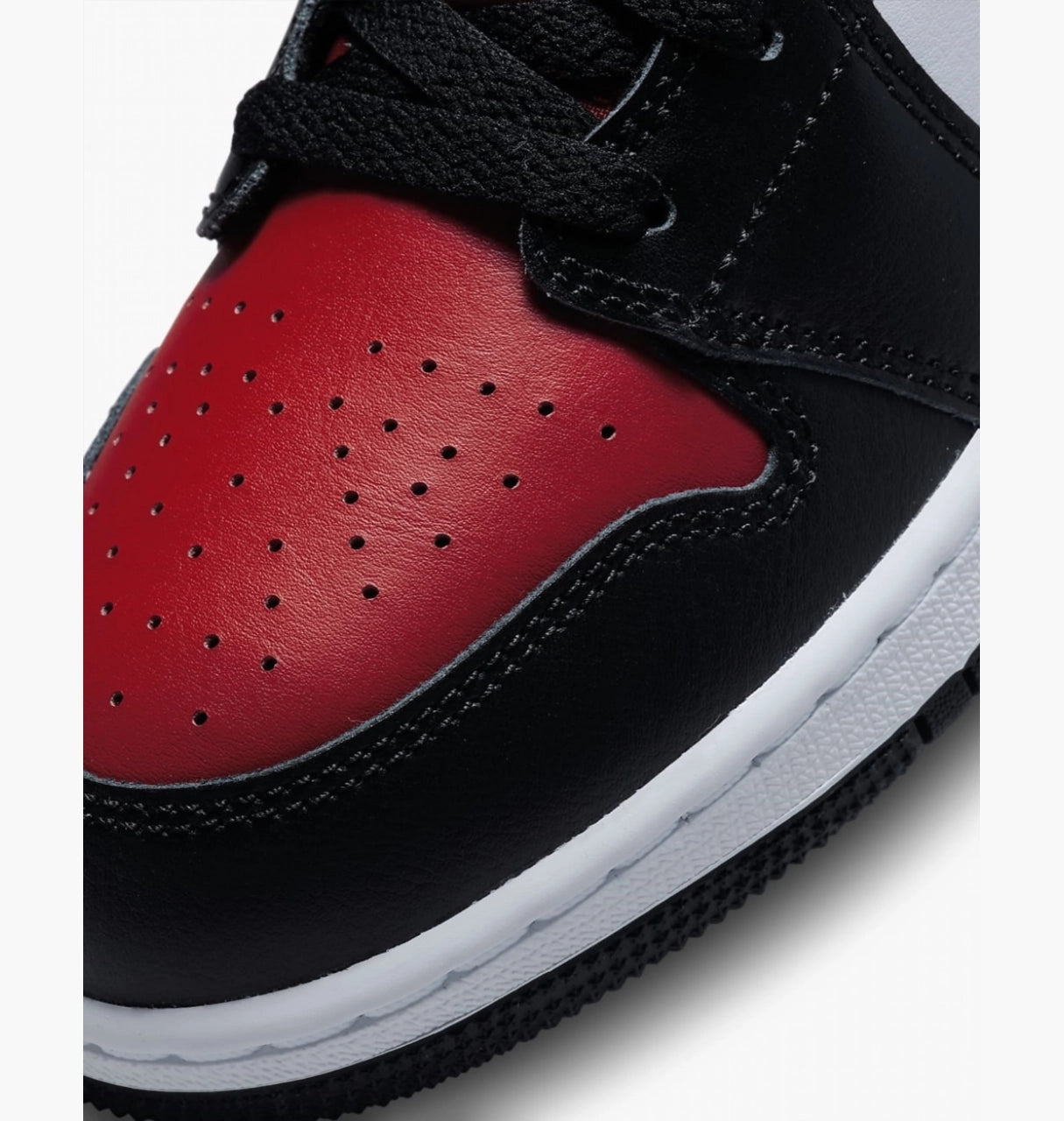 Кросівки жіночі Air Jordan 1 Mid GS 'Black Fire Red'