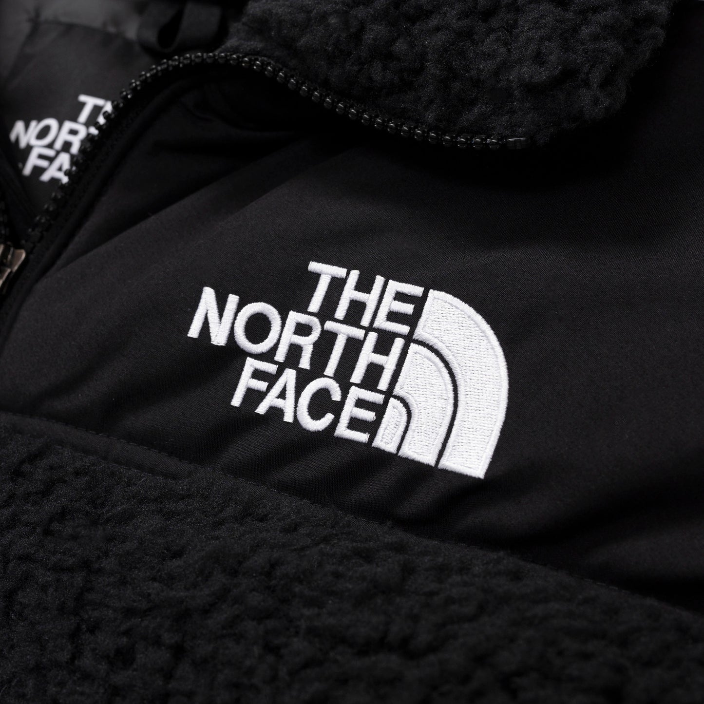 Куртка пухова The North Face 1996 Nuptse SHERPA BLACK