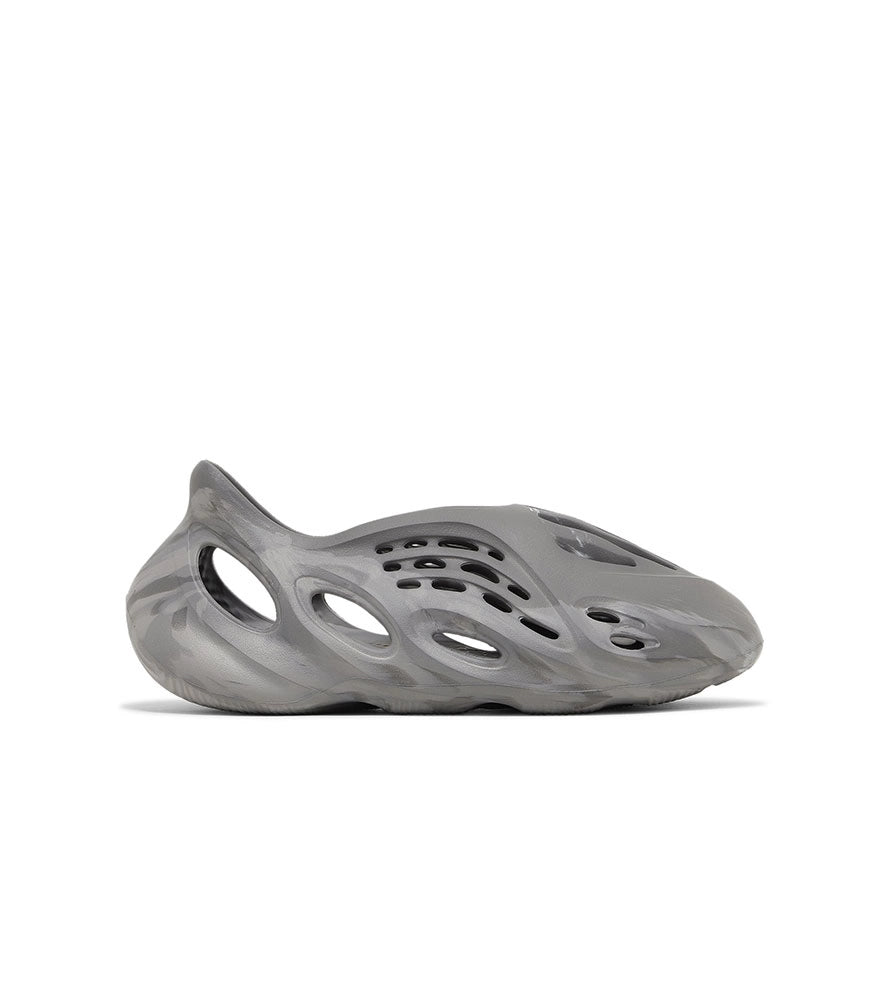 Тапки чоловічі Adidas Yeezy Foam Runner Mx Granite