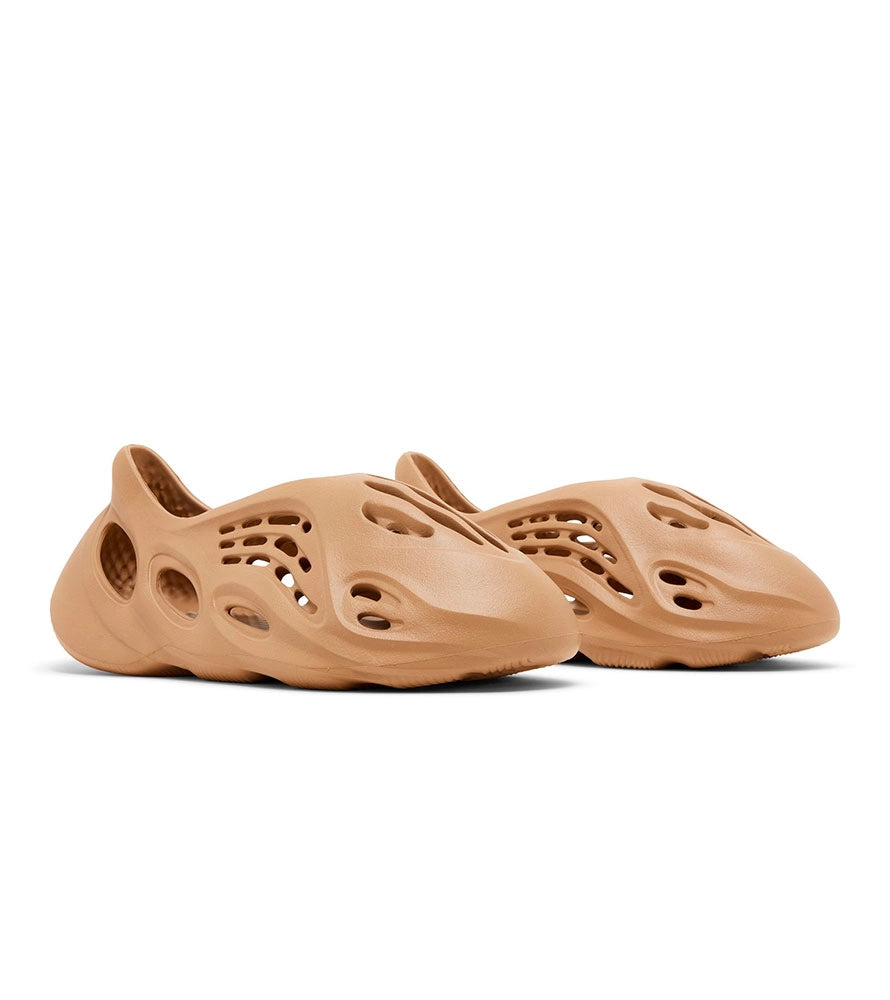 Тапки чоловічі Adidas Yeezy Foam Runner Clay Taupe