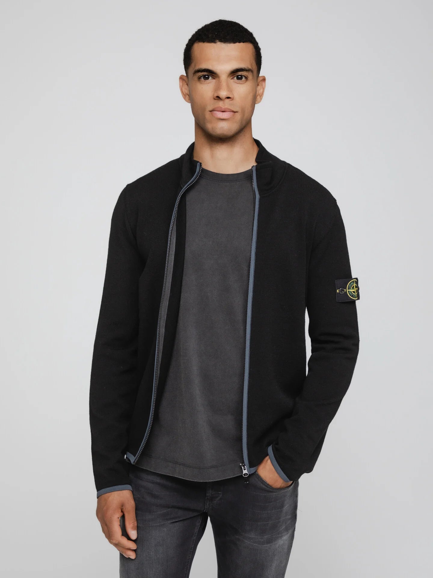 Кардиган чоловічий Stone Island High-Neck Zipped Cardigan