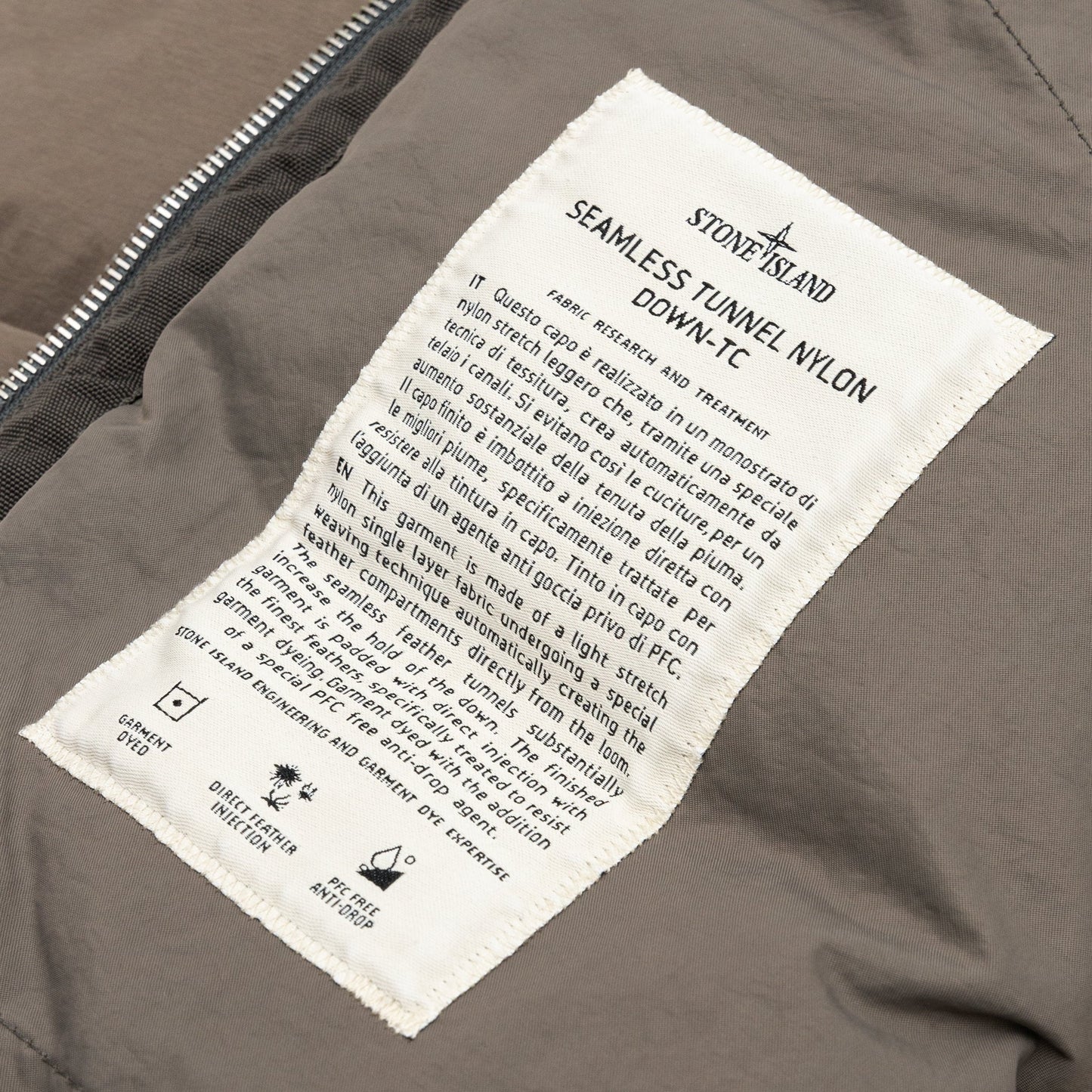 Пуховик чоловічий Stone Island Seamless Tunnel Nylon Down Jacket