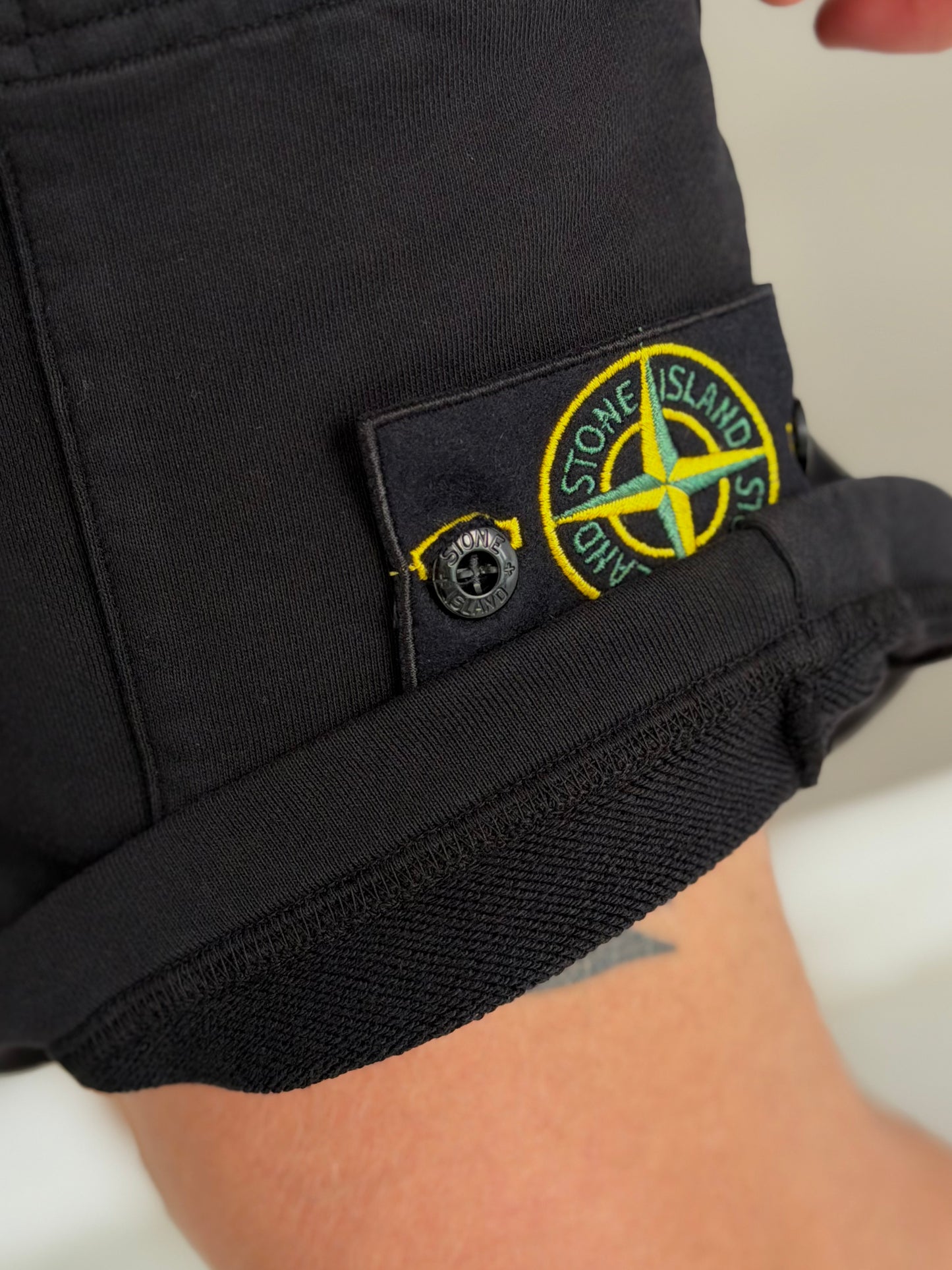 Шорти чоловічі Stone Island Organic Cotton in Black