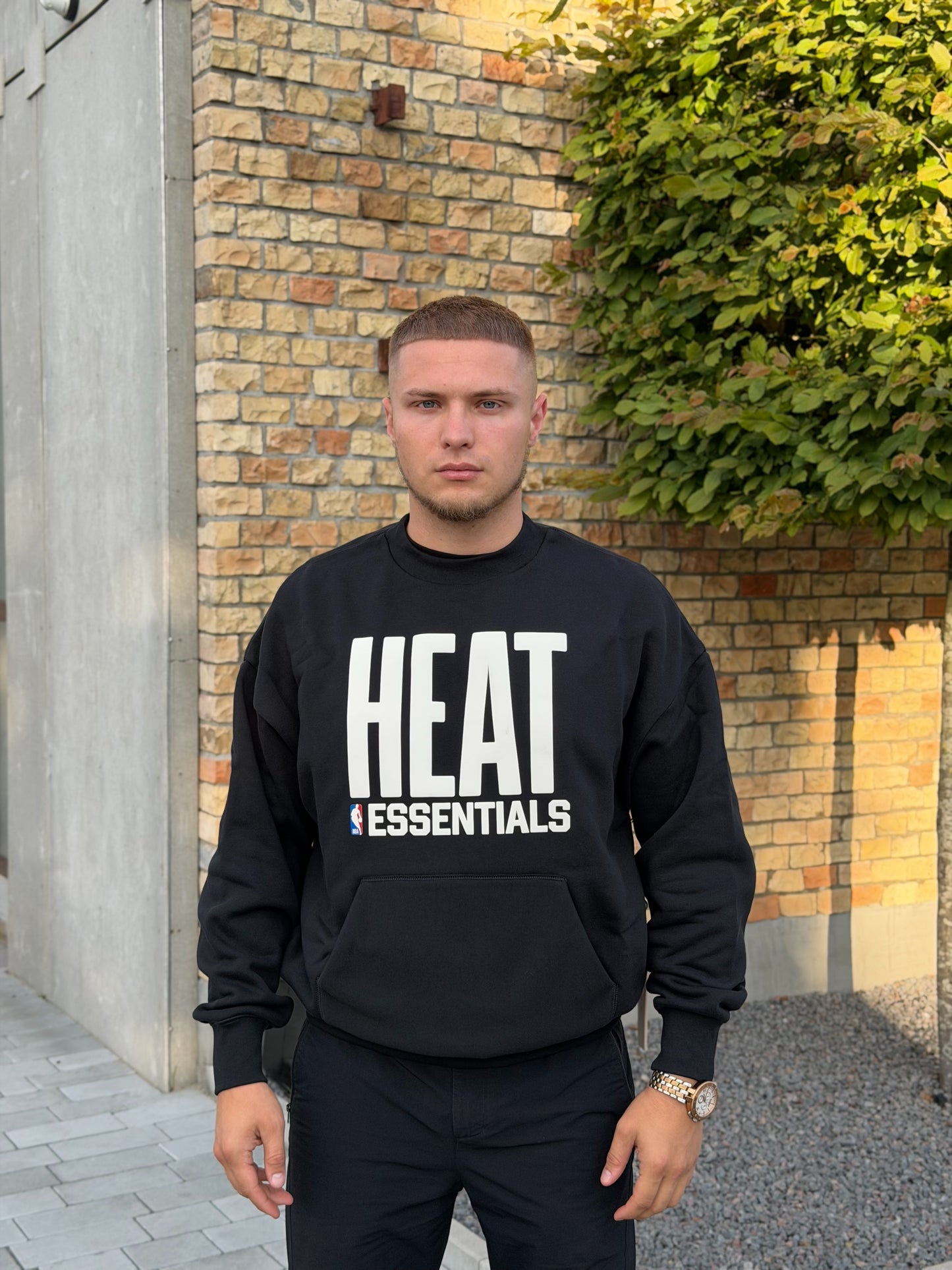 Світер унісекс Fear of God Essentials Heat Sport Crewneck 'Vintage Black'