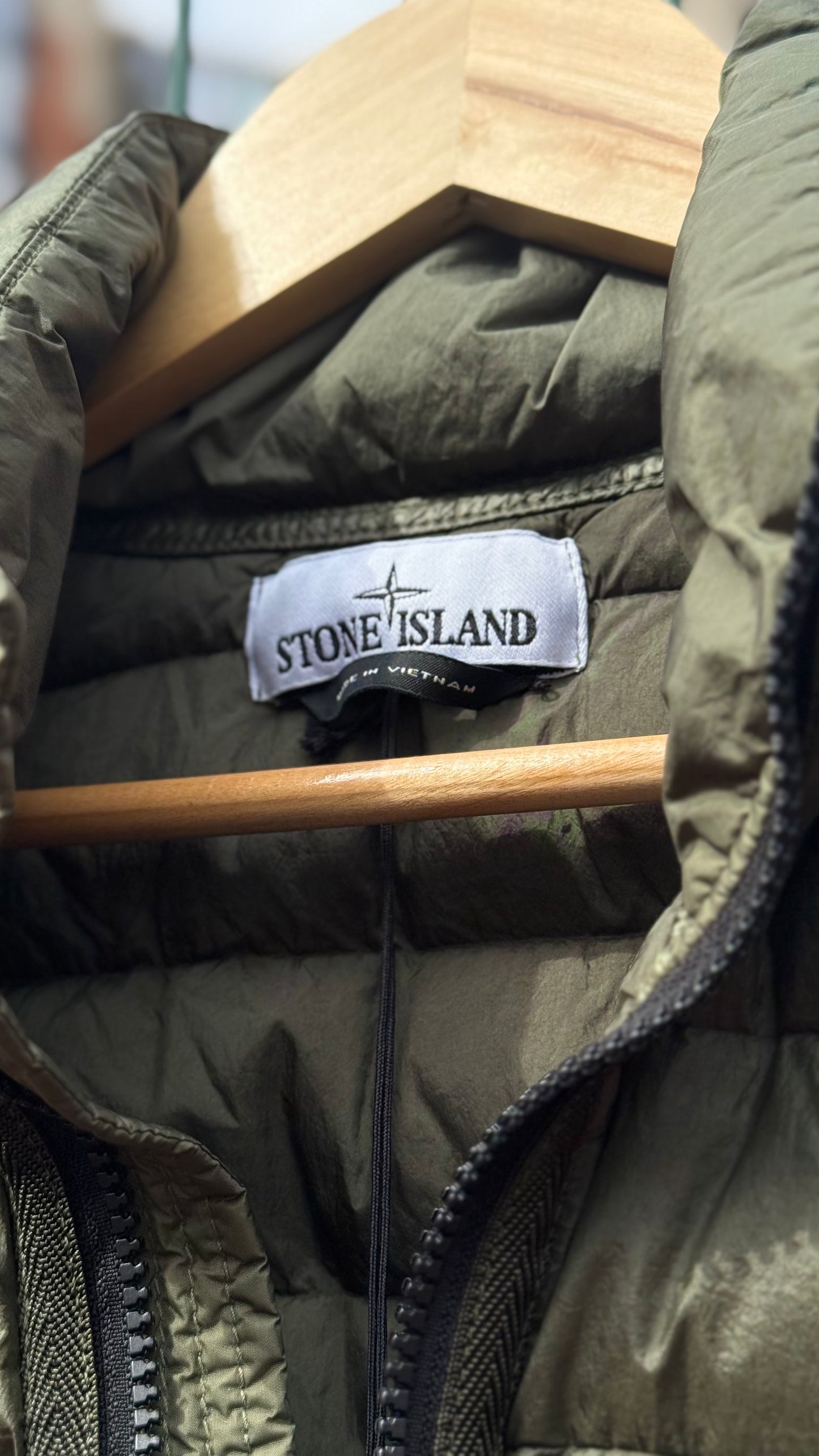 Жилетка чоловіча Stone Island Loom Woven Chambers R-Nylon Down-TC Vest