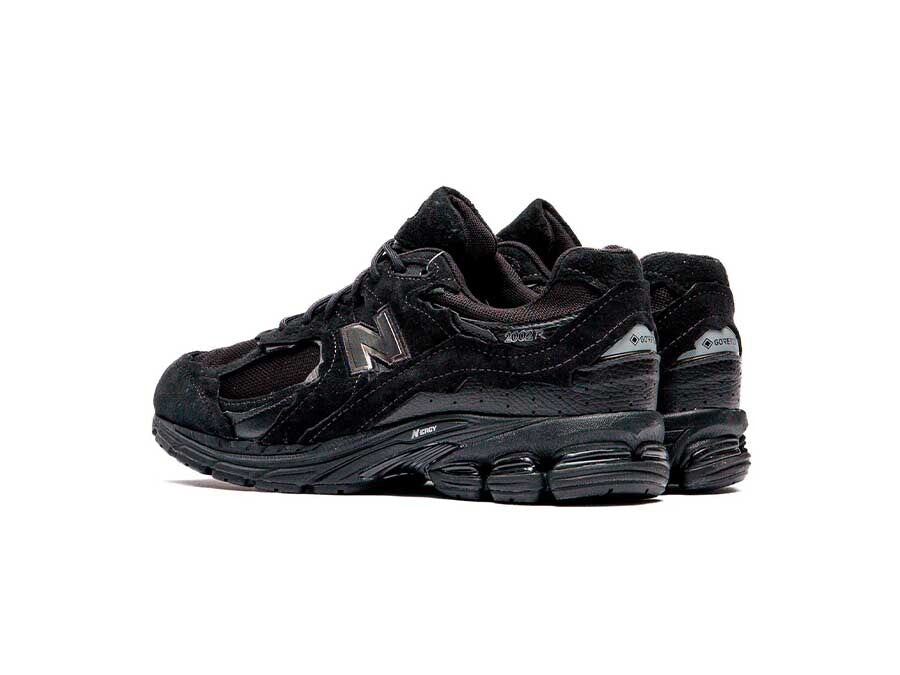 Кросівки чоловічі New Balance 2002 Protection Pack Gore-Tex