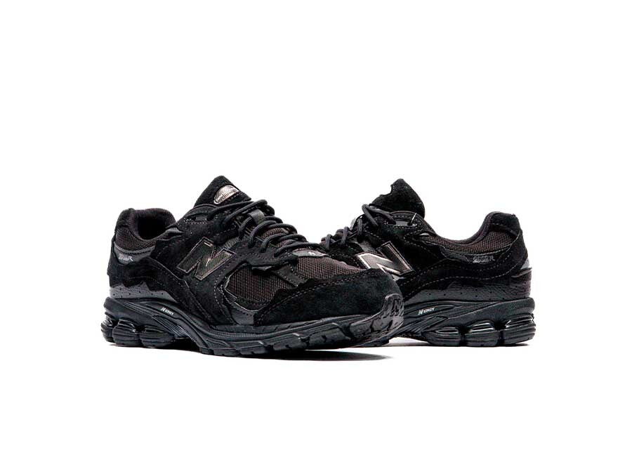 Кросівки чоловічі New Balance 2002 Protection Pack Gore-Tex