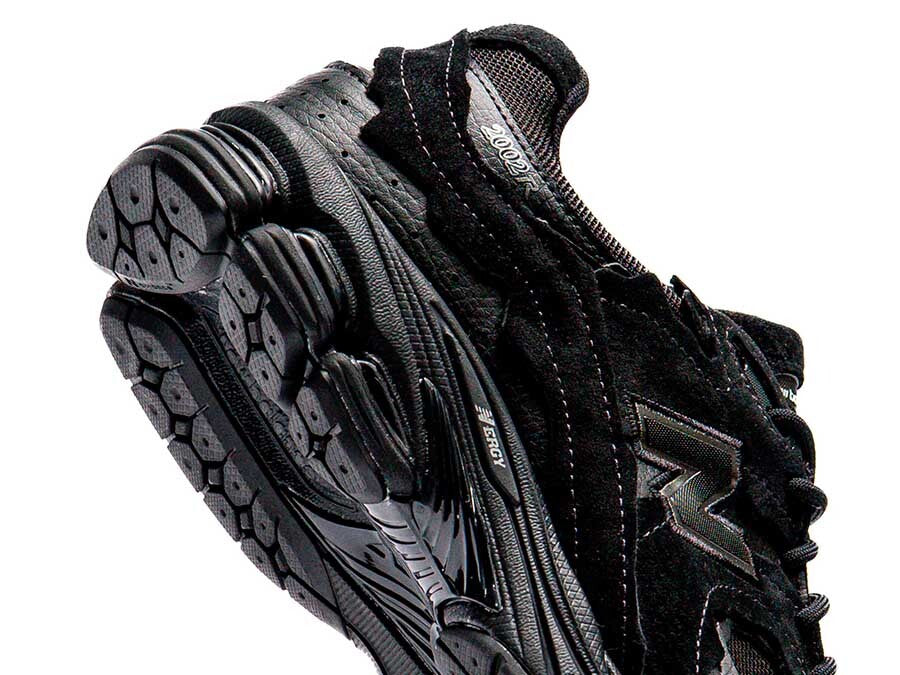 Кросівки чоловічі New Balance 2002 Protection Pack Gore-Tex