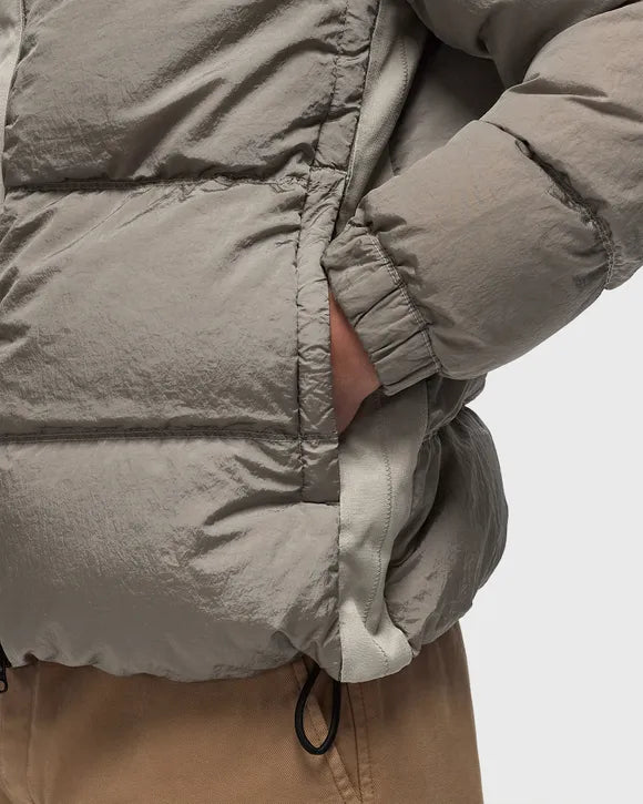Пуховик чоловічий Stone Island Crinkled ECONYL® Regenerated Nylon