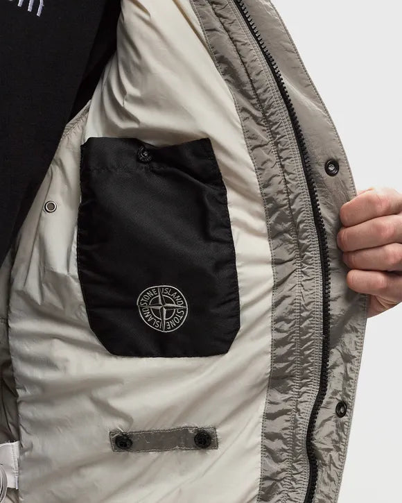 Пуховик чоловічий Stone Island Crinkled ECONYL® Regenerated Nylon
